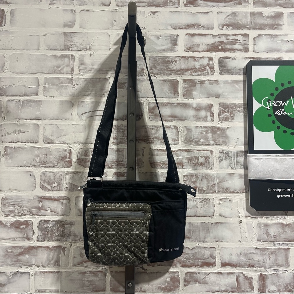 Sherpani Black and Gray Shoulder crossbody Bag